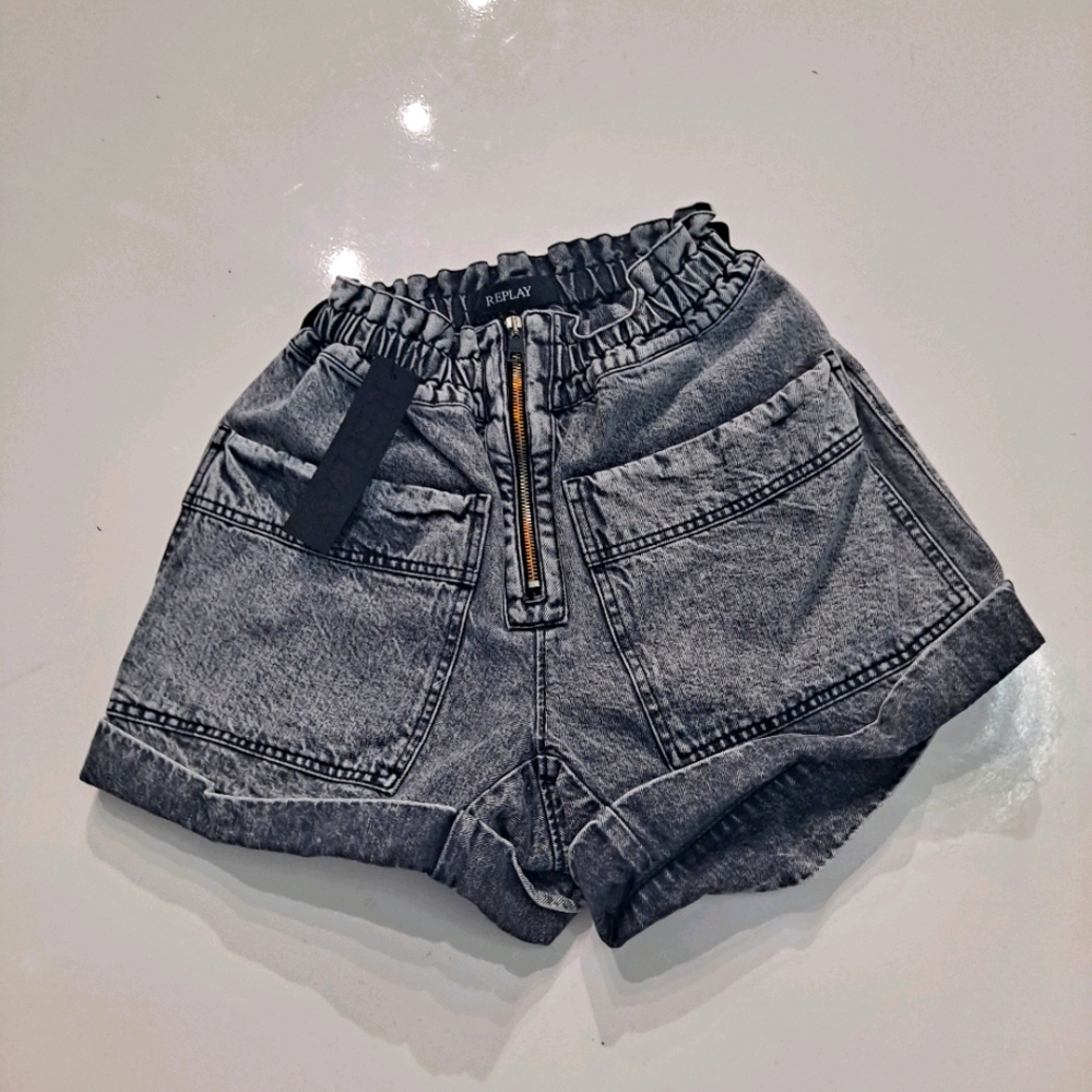 Woman's replay denim shorts